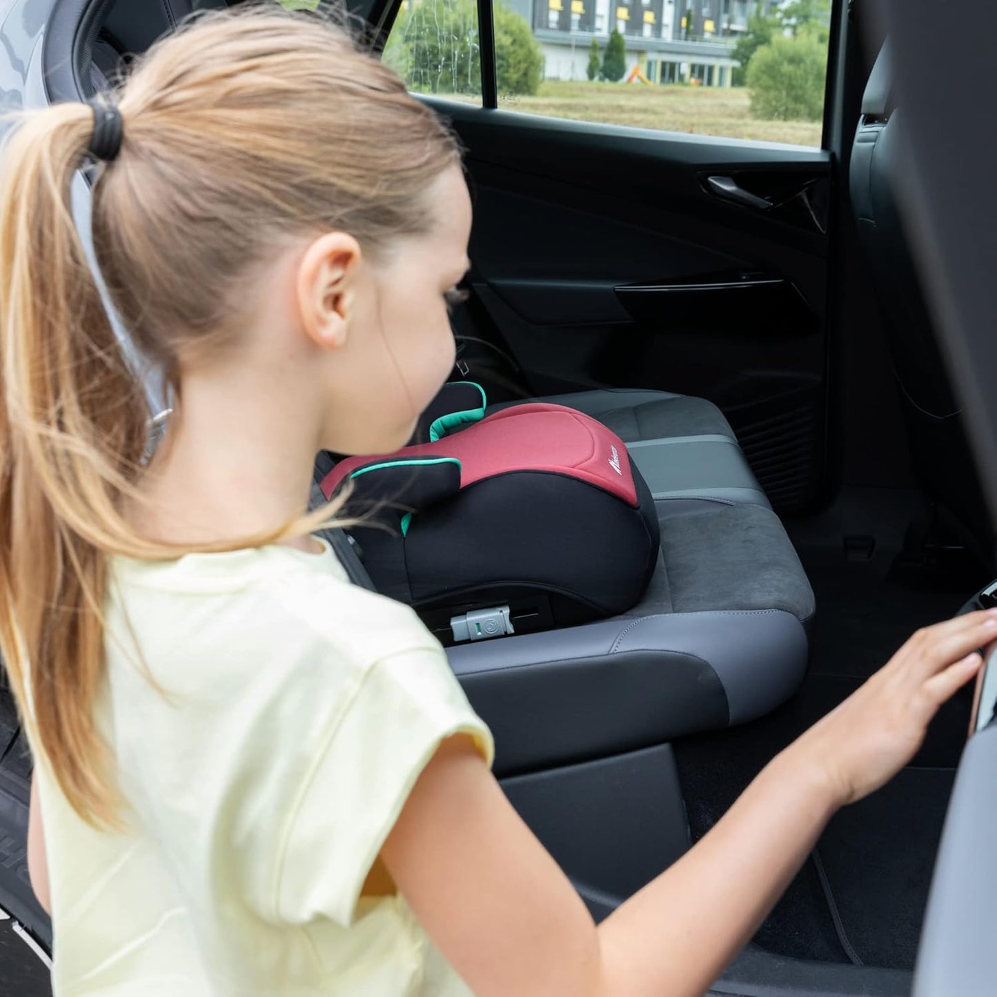 Rehausseur Auto convient de 6 à 12 ans Manga i-Fix ISOFIX (Black Mist)