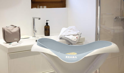 Baignoire Ergonomique 1ER ÂGE: Texture antidérapante et douce au toucher